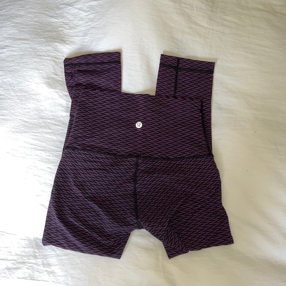 lululemon athletica Pants - Lululemon wunder under leggings. Size 4